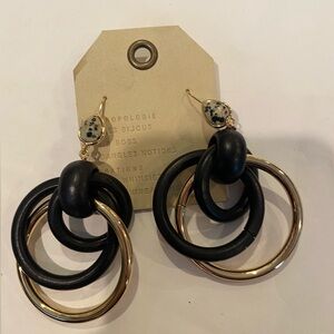 Anthropologie Wood Multi Link hoop Drop Earrings black & gold